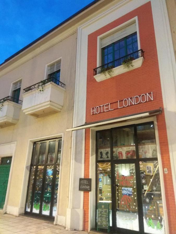 טיראנה Hotel London מראה חיצוני תמונה